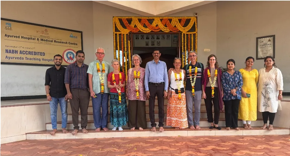 बी. एम. कंकणवाडी आयुर्वेदिक महाविद्यालयाला ब्राझिल शिष्टमंडळाची भेट Brazilian delegation visits B. M. Kankanwadi Ayurvedic College