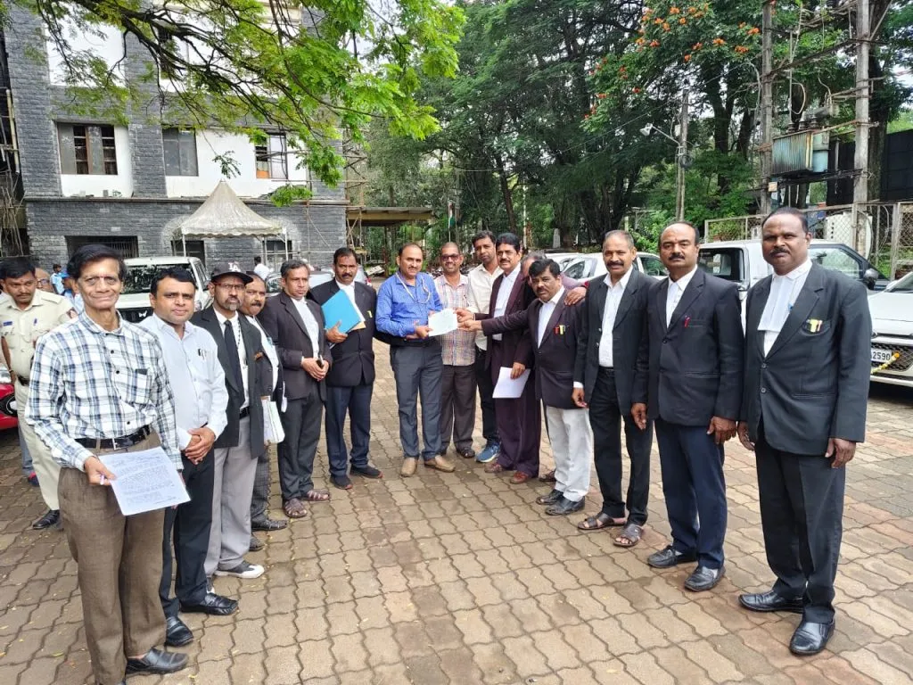 Repair the road up to Alarvad Underbridge Circle