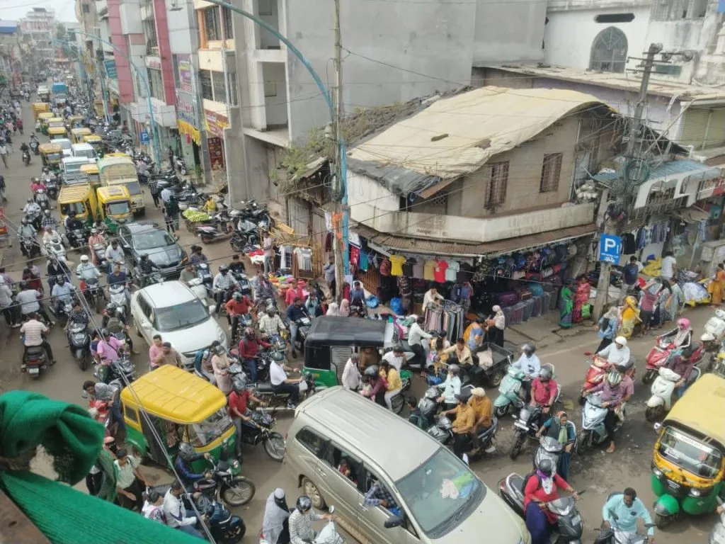 Drivers frustrated by traffic jams in the city