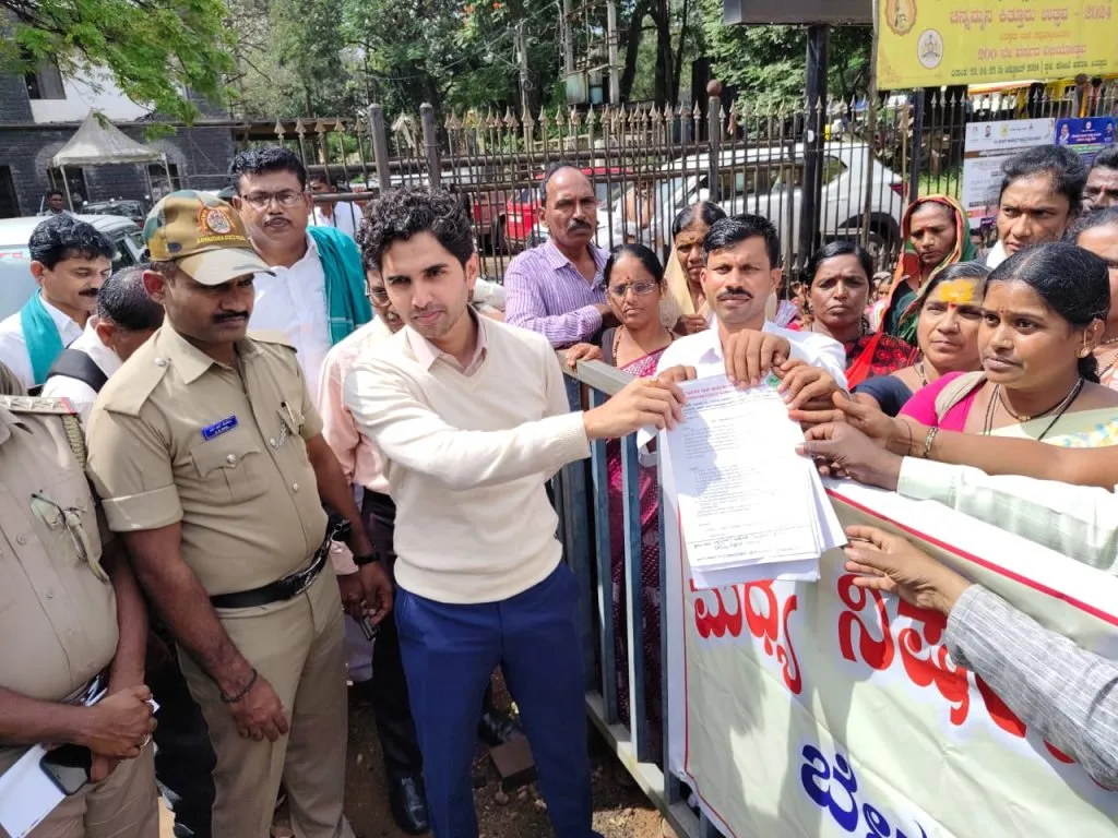 राज्यात दारूबंदी करण्याची मद्य निषेध आंदोलन संघटनेची मागणी Liquor protest organization demands prohibition of liquor in the state