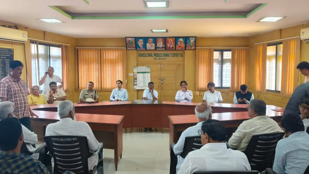 Resolve the problems of traders in Jai Kisan Market within the next week