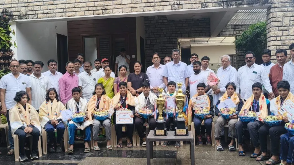 Wrestler Swati Patil felicitated by various organizations