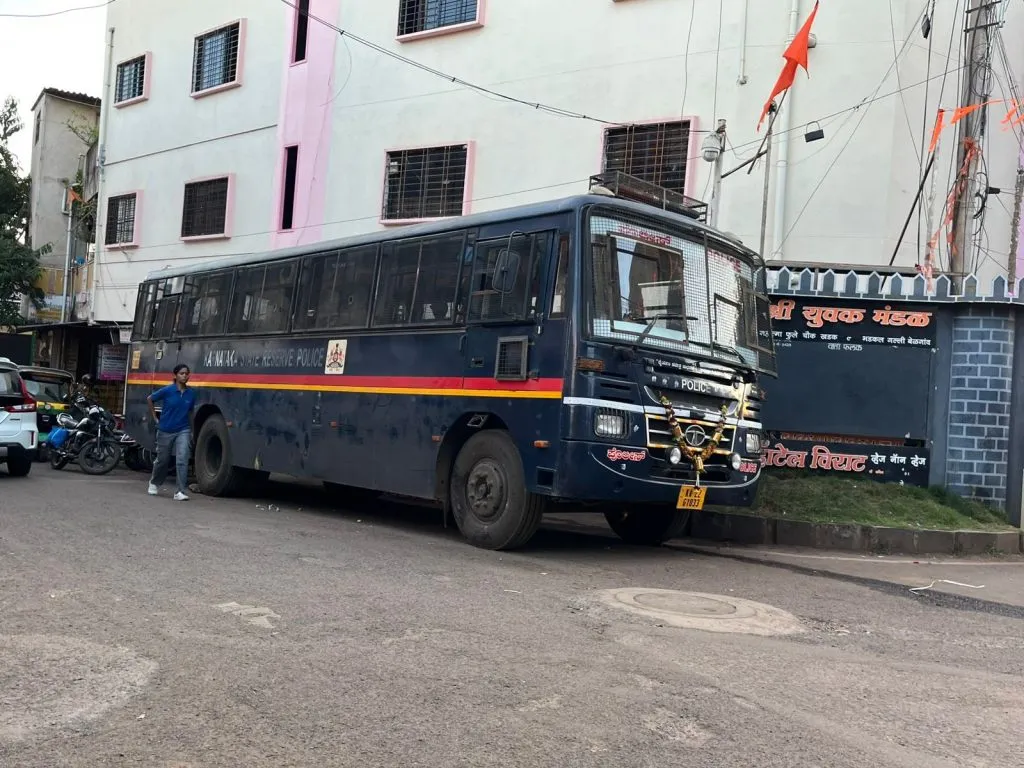 FIR against ?? people in stone pelting case