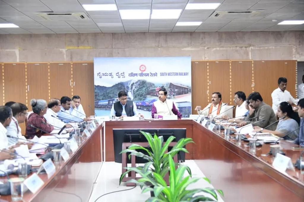 Complete the work of Dharwad-Belgaum railway line at speed.