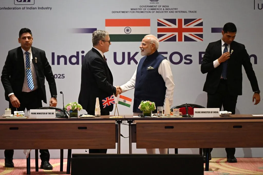 India signs missile purchase agreement with Britain
