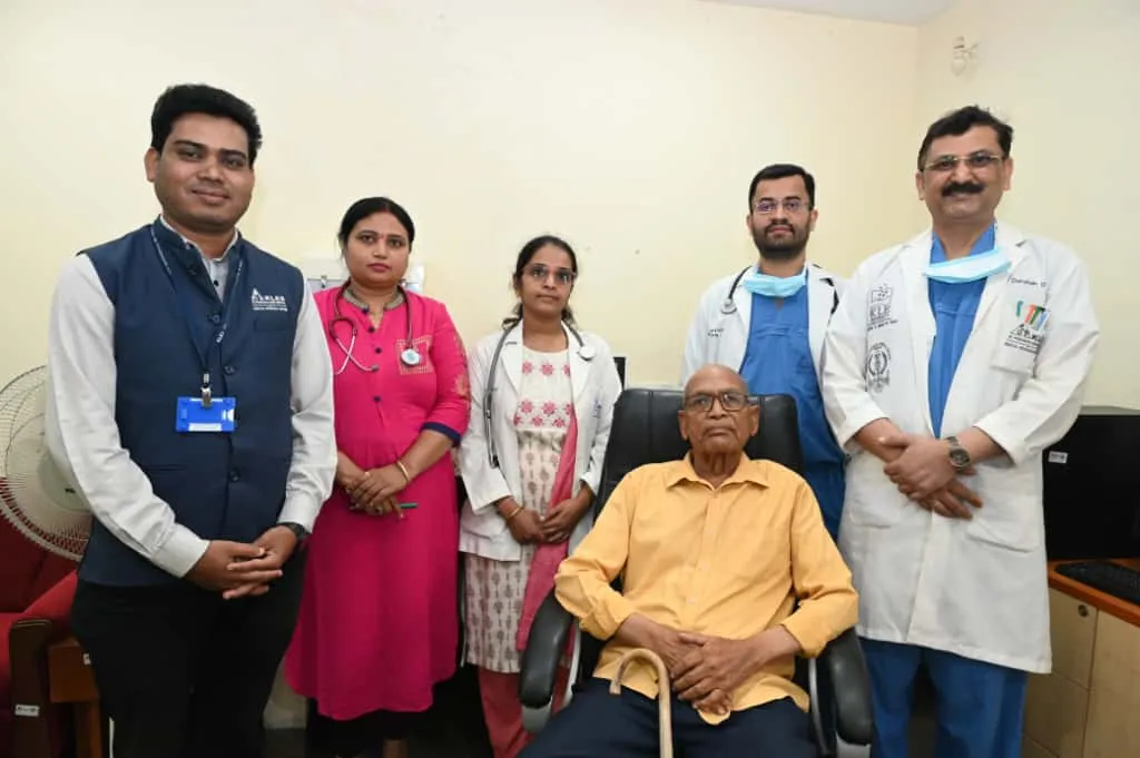 Successful heart surgery on 85-year-old man