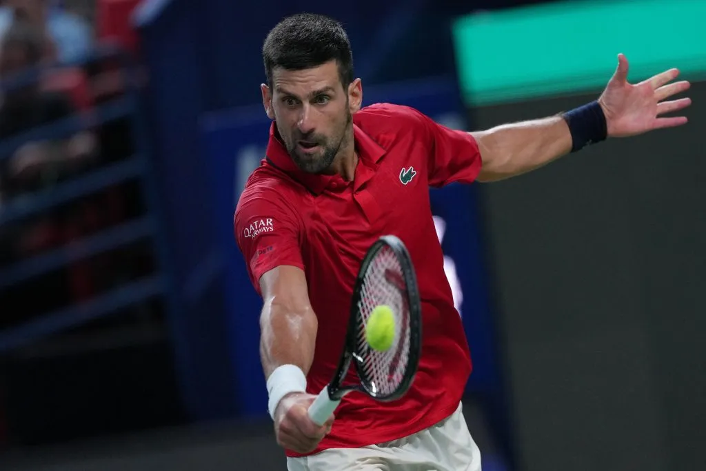 Djokovic advances to Shanghai Masters quarterfinals