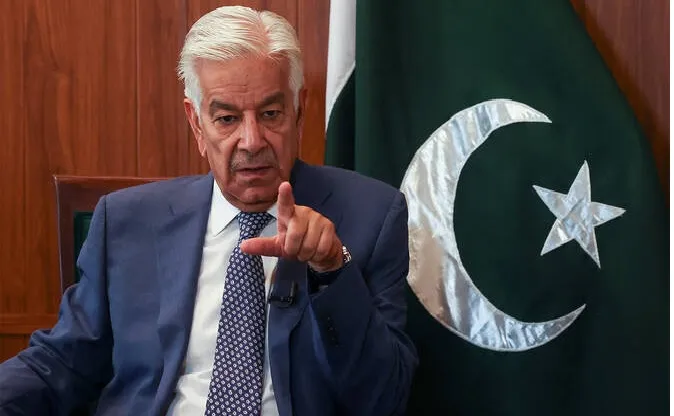 पाकिस्तानी संरक्षणमंत्र्यांची भारताला शाब्दिक धमकी Pakistani Defense Minister's verbal threat to India