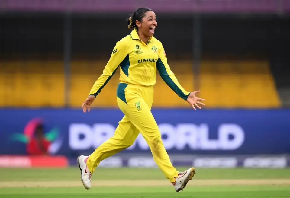 ऑस्ट्रेलियाचा द. आफ्रिकेवर 7 गड्यांनी विजय Australia beat South Africa by 7 wickets