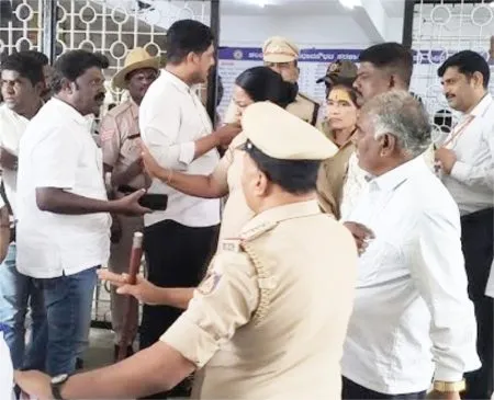 Controversy at peace meeting in Kalaburagi