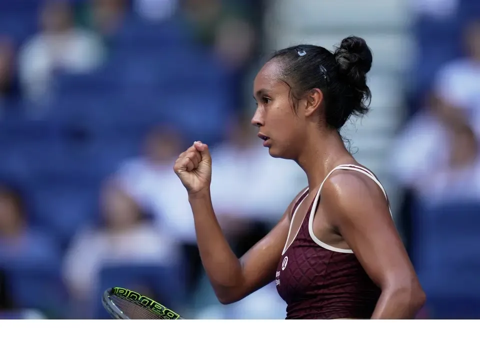 कॅनडाची लैला अंतिम फेरीत Canada's Laila in the final