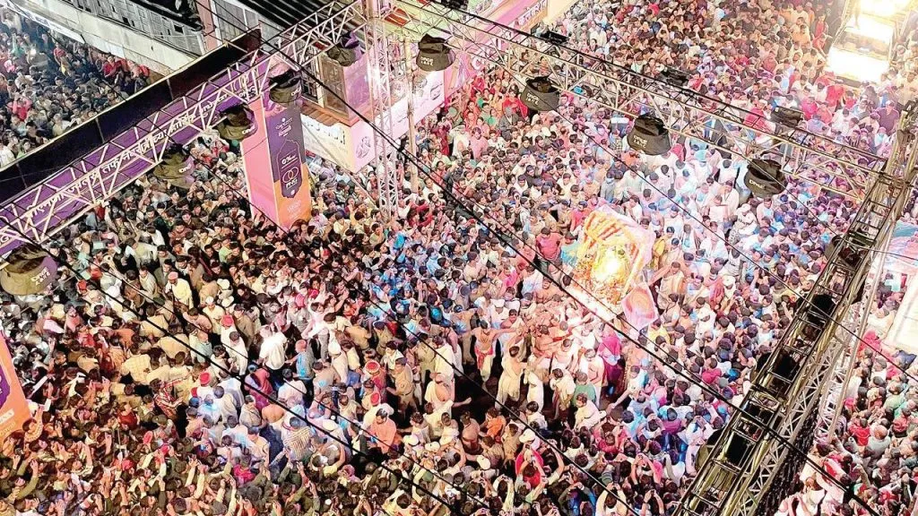 Navratri 2025 Ambabai Temple : भक्तीमय वातावरणात श्री अंबाबाईचा नगरप्रदक्षिणा सोहळा संपन्न ! 1 lakh 92 thousand devotees had darshan of the goddess ambabai