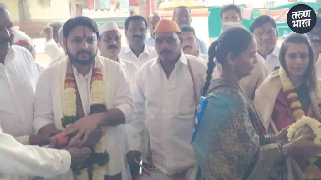 Dr. Vishwajit Kadam visited the consort of Bhuvaneshwari Devi