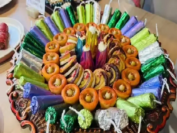 मिठाईचा दर 1.11 लाख रुपये The price of sweets is Rs 1.11 lakh.