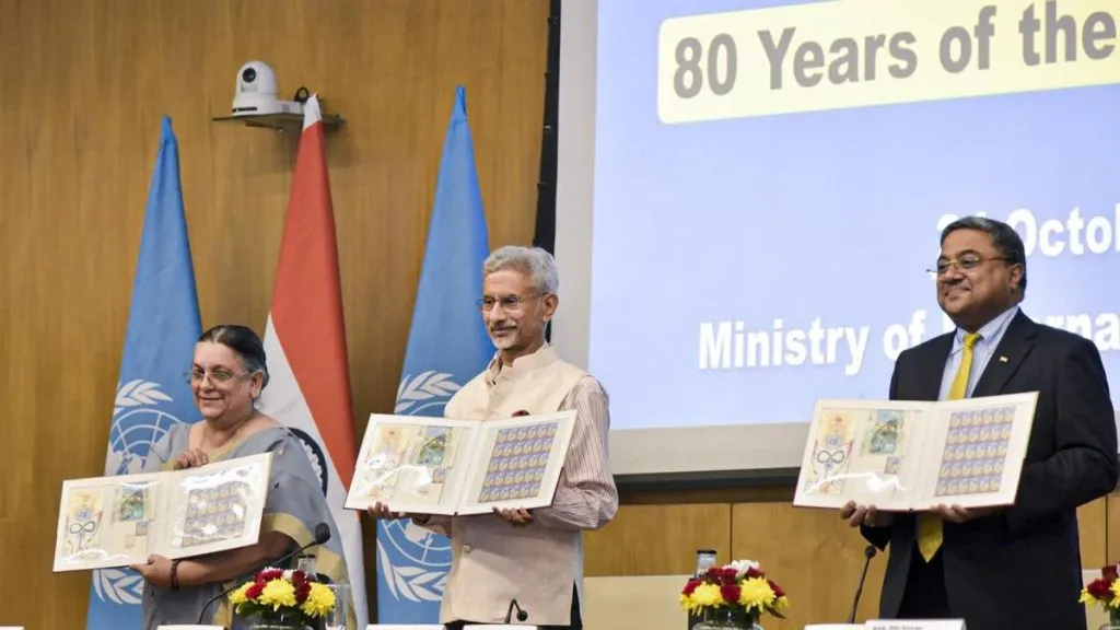 जागतिक पातळीवर ‘ऑल इज नॉट वेल’ ‘All is not well’ on a global scale