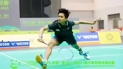 Shaina, Diksha win gold medals