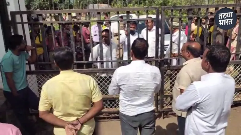 Karanjkhop villagers angry over teachers' negligence