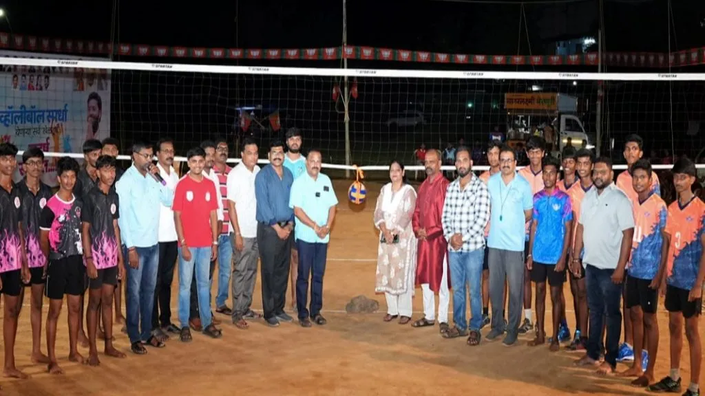 खुल्या व्हॉलीबॉल स्पर्धेचे वेंगुर्लेत उदघाटन