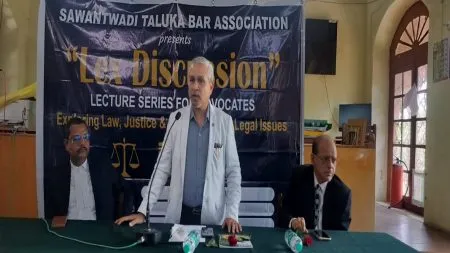 वकिलाला कायद्यानेच नट बनवले !