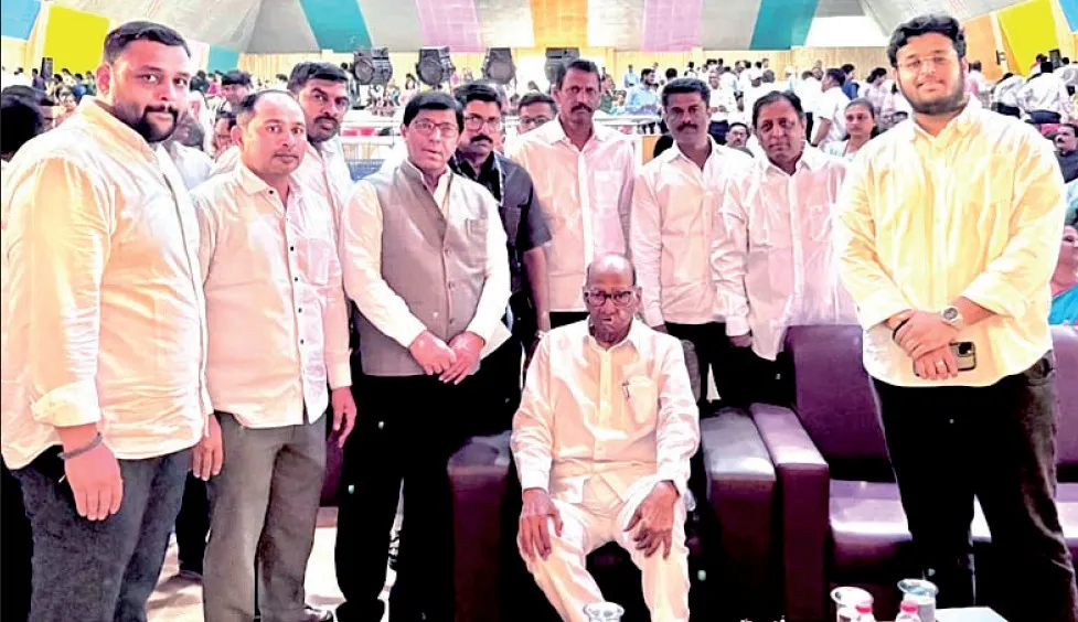 Satara Kusti News : शरद पवार येणार हिंदकेसरी स्पर्धेसाठी Kesari Akhara was successfully held in Satara, Maharashtra.