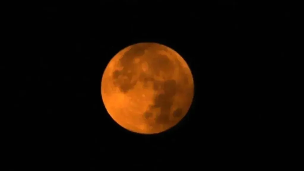 खगोलप्रेमींसाठी आज ‘सुपरमून’ची पर्वणी 'Supermoon' a treat for astronomy enthusiasts today