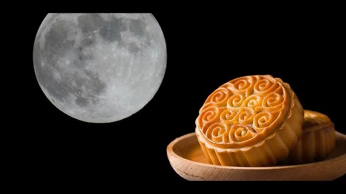 China produces 'moon cakes'