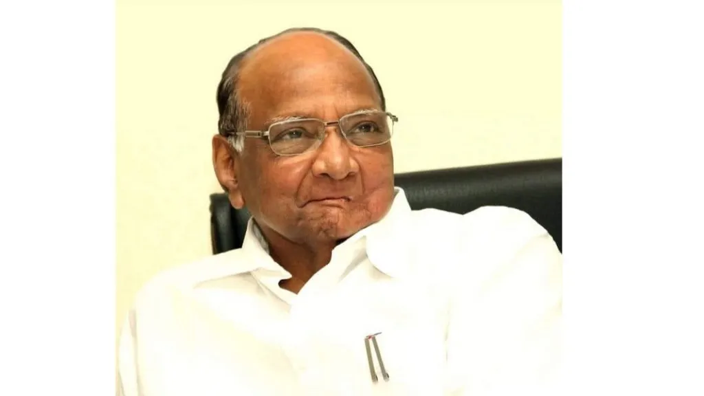 सिंधुदुर्गातील रेल्वे स्थानकांवर एक्सप्रेस गाड्यांना थांबा द्यावा