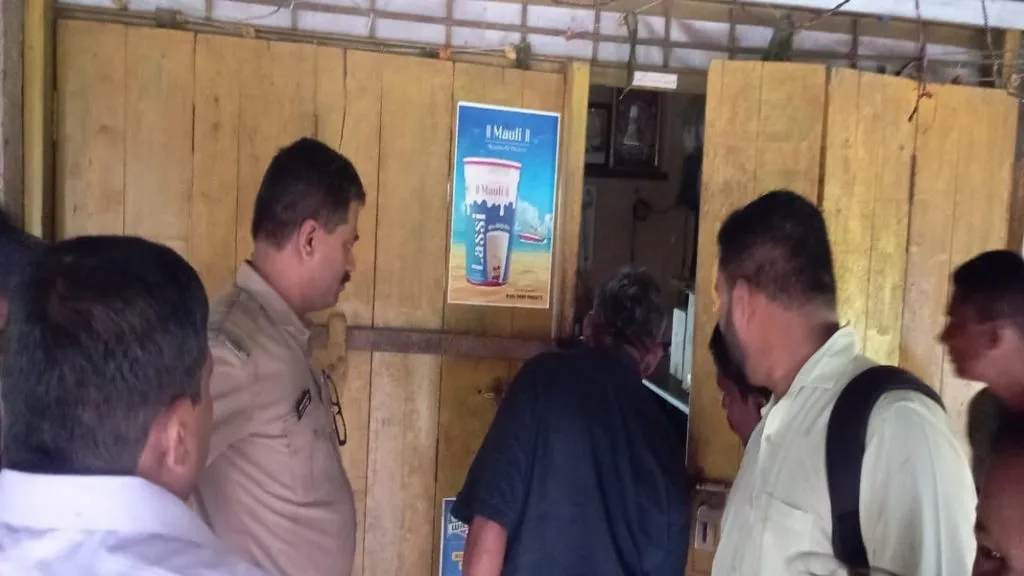 विलवडेत चोरटयांनी तीन दुकाने फोडली