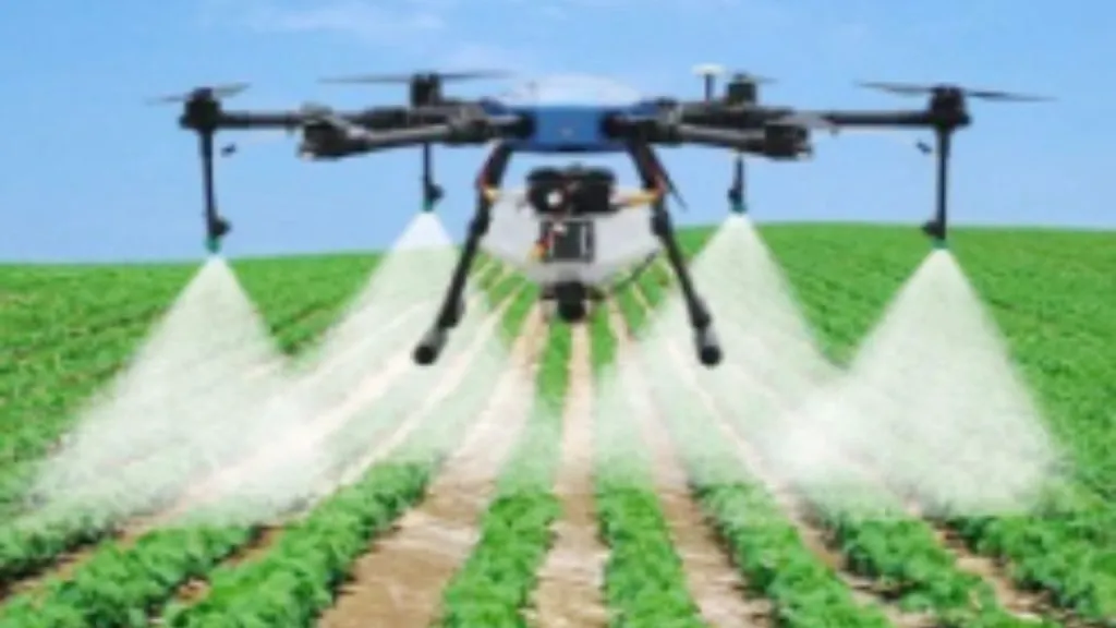 solapur : औषध फवारणीसाठी शिवारात घुमणार ; आता महिला बचत गटाचे ड्रोन Subsidized dronesfor rural women; Big decision from Zilla Parishad