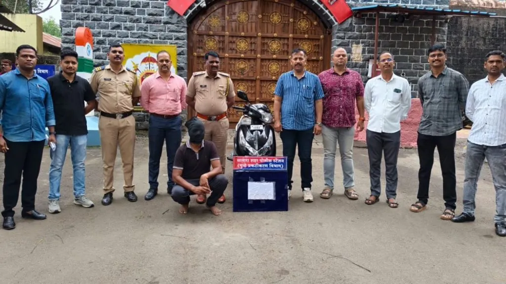 Caretaker arrested for cheating elderly woman in satara