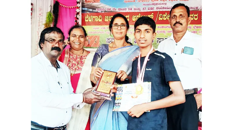 अनुज हणगोजीची निवड Anuj Hanagoji's choice