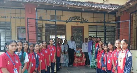 नंदगड कन्या विद्यालयात वंदे मातरम् कार्यक्रम Vande Mataram program at Nandgad Girls' School