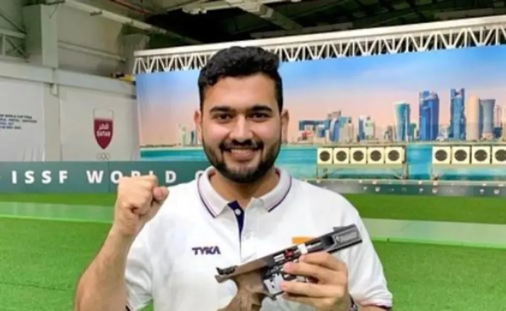 नेमबाज अनीश भनवालाला रौप्य पदक