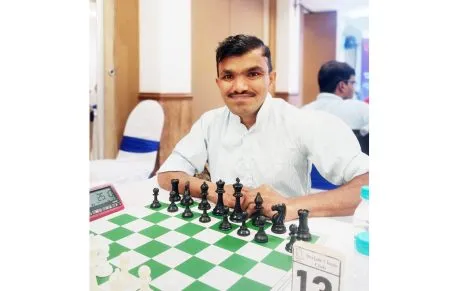 A stubborn disabled chess player: Manohar Gawde