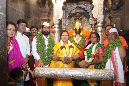 शेतकऱ्यांच्या पाठीशी शासन खंबीर overnment stands firmly behind farmers