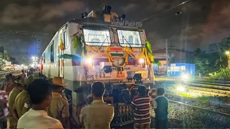 Six years of uninterrupted service of Belgaum-Bangalore Superfast Express