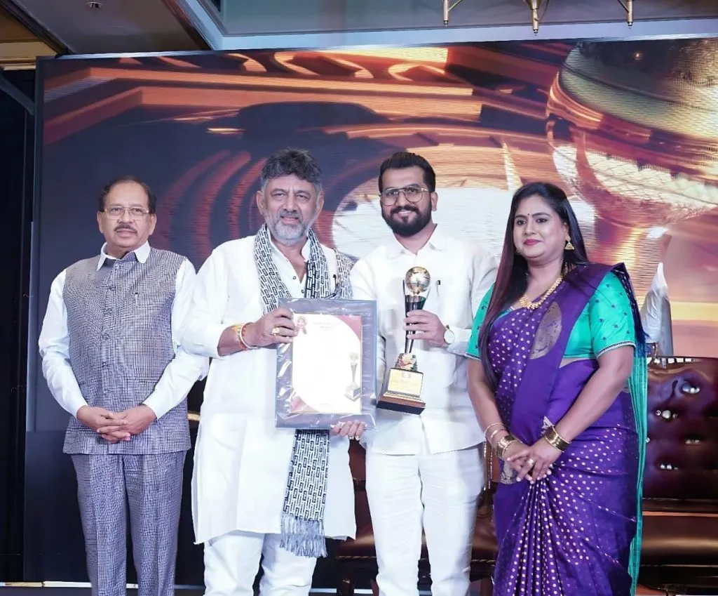 Karnataka Icon Award to Gemologist A. H. Motiwala