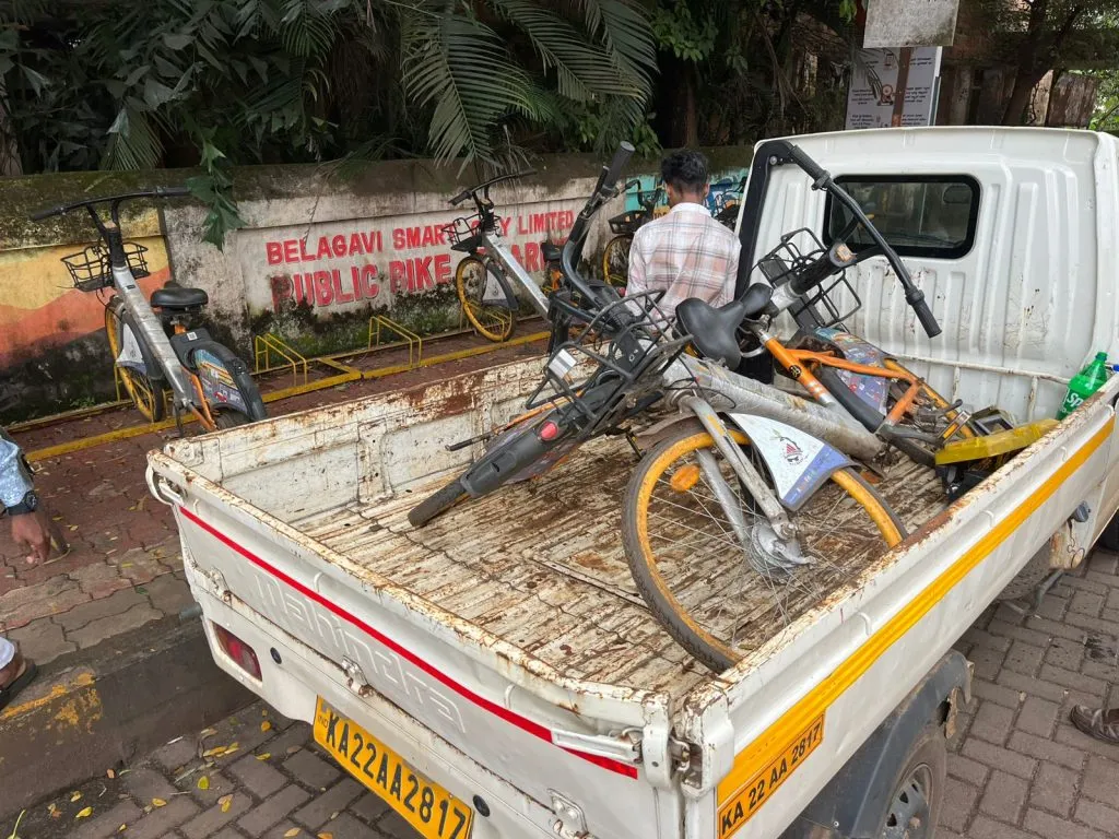 Bicycles in the Smart City project are lying in the dust