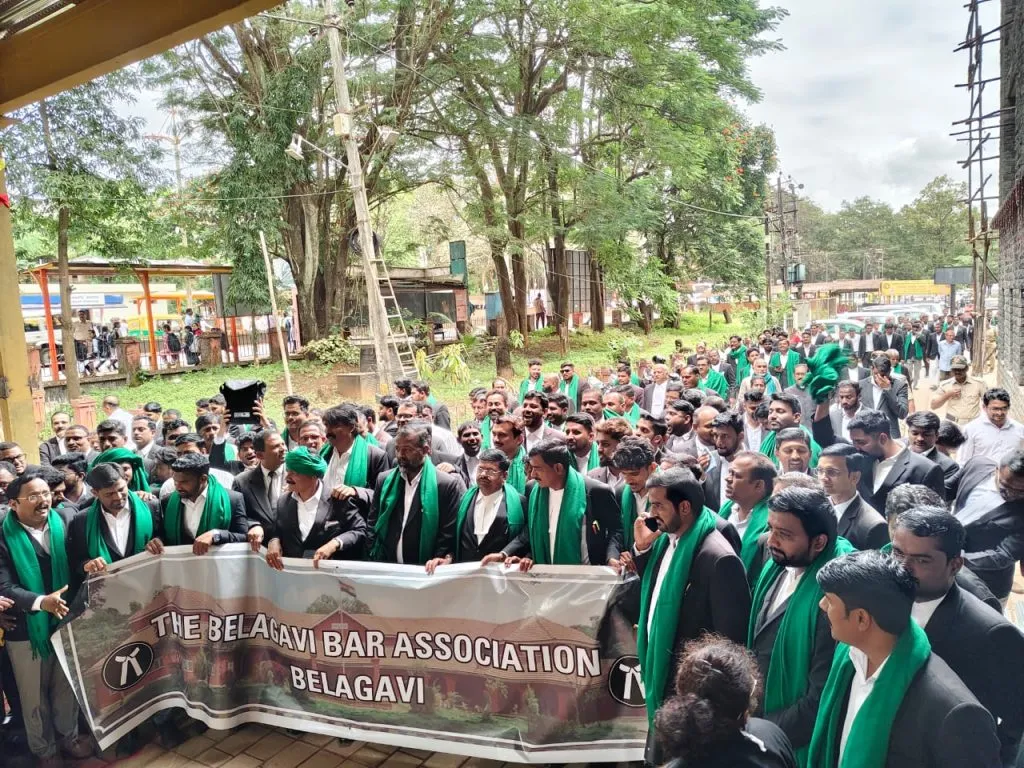 Lawyers support farmers' protest