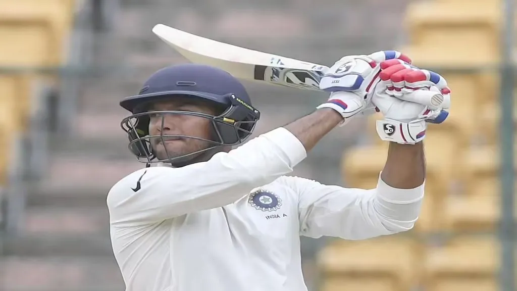 अगरवाल, समरन यांची अर्धशतके Half-centuries by Agarwal, Samran