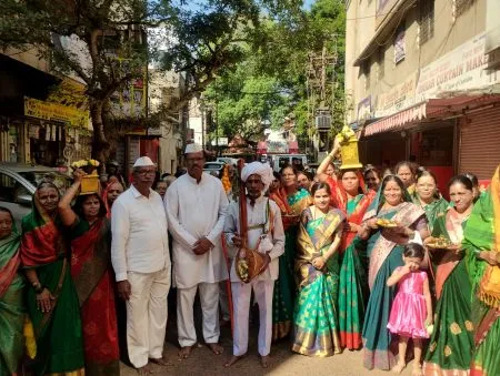 Various programs by Bapat Galli Bhajani Mandal