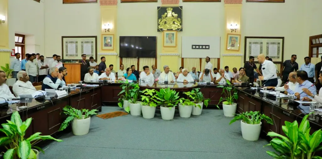 उसाला प्रतिटन 3,300 रु. दर निश्चित Sugarcane price fixed at Rs 3,300 per tonne