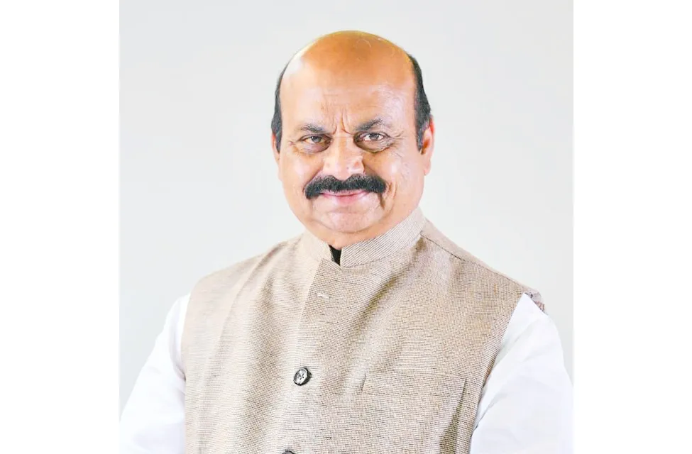 ऊस दराबाबत मुख्यमंत्र्यांनी मध्यस्थी करावी The Chief Minister should mediate regarding sugarcane prices.