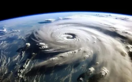 चक्रीवादळाचा प्रभाव पूर्णपणे ओसरला