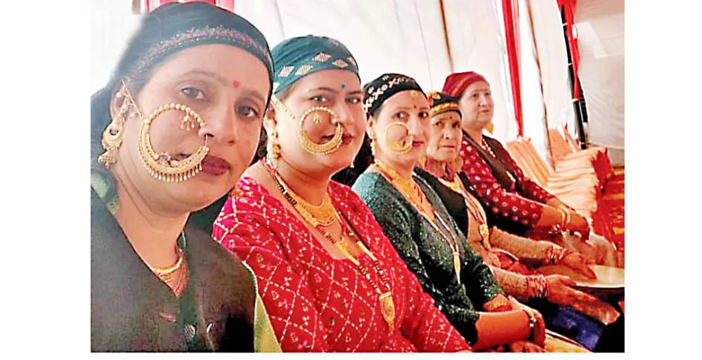 Now fine on jewelery too