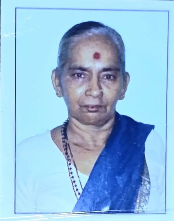 पत्रकार निलेश परब यांना मातृशोक