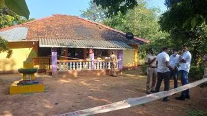 घरात घुसून अज्ञात चोरट्यांकडून वृद्धेचा खून