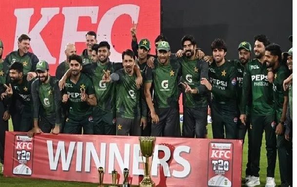 पाकचा द. आफ्रिकेवर मालिका विजय Pakistan wins series against South Africa