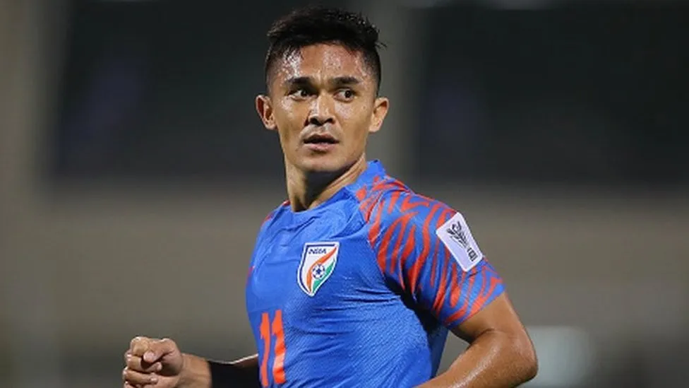 भारतीय फुटबॉल संघातून छेत्रीला डच्चू Chhetri dropped from Indian football team
