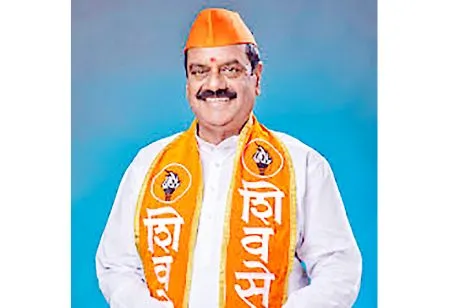 बंदी झुगारून बेळगावमध्ये प्रवेश करणारच Will defy ban and enter Belgaum